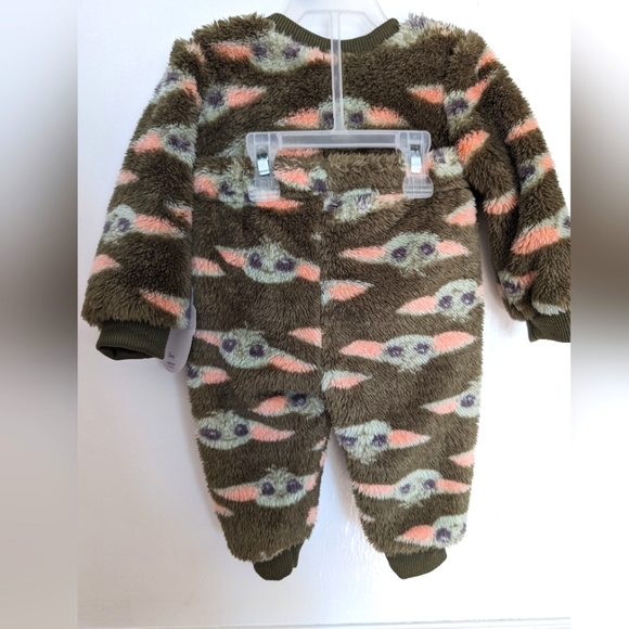 Star Wars The Mandalorian Baby Boys Baby Yoda Long Sleeve Top and Pants 3-6 M - Picture 6 of 7